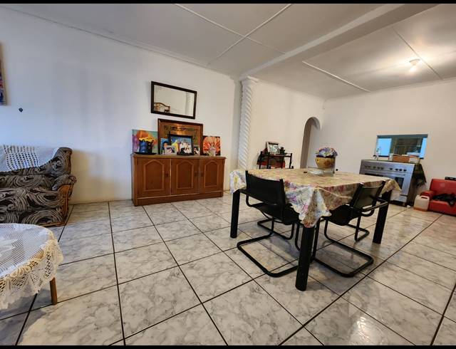3 BEDROOM HOUSE FOR SALE IN NEWHOLME